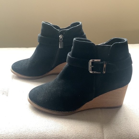 Blondo Natalia Waterproof Black Suede Leather Wedge Booties Ankle Boots Size 7.5 - Picture 3 of 16